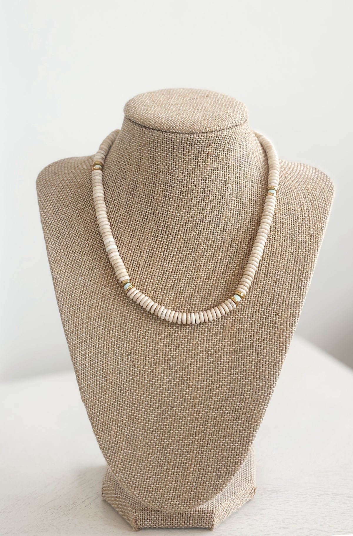 Cream Slice Howlite Vemeille Tq Neck