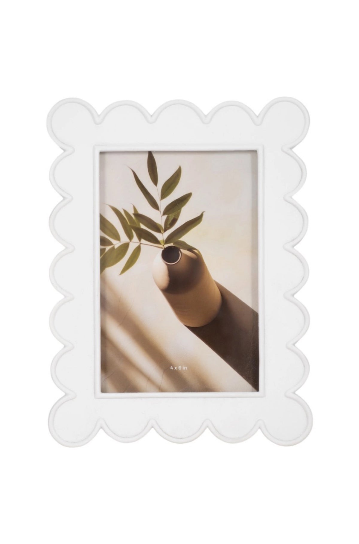 Scalloped Photo Frame